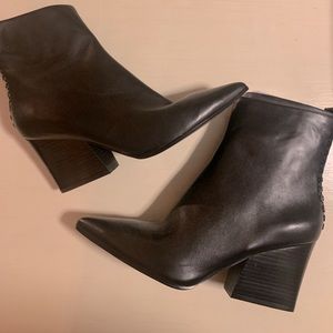 Kendall & Kylie ankle bootie